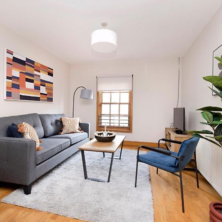 Joivy Bright And Cosy Flat Near The Scotland Gallery Edinburg Exteriör bild